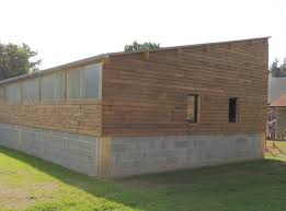 Votre Hangar Agricole Par Un Specialiste Du Batiment Bois Et Du Hangar En Kit Le Batiment Bois Hangar Agricole Hangar En Kit Hangar