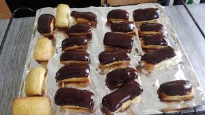 Mini Eclair Creme Patissiere Nappage Chocolat Nappage Chocolat Patisserie Patissiere
