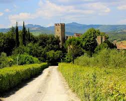 Enjoy centuries of history, beautiful italian landscapes and traditional food prepared with locally sourced ingredients. Tuscany Vacation Rentals By Owner In A Real Castle Near Siena