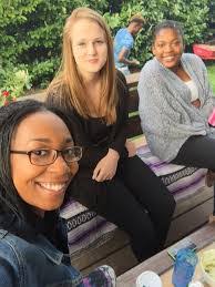 Julia Mines's Instagram, Twitter & Facebook