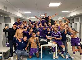 Красивая расстановка футболистов на поле. Acffiorentina Ru Russkoyazychnyj Sajt Bolelshikov Fiorentiny