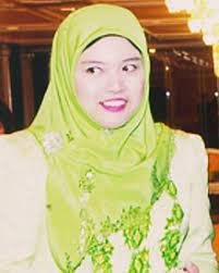 Tengku siti aisha binti tengku azzman: Permaisuri Siti Aishah Wikipedia