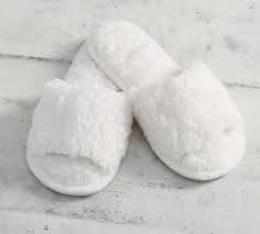 Teddy Bear Open Toe Faux Fur Slippers In 2020 Fur Slippers Faux Fur Slippers Slippers