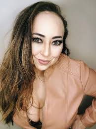 Janice Teeter's Instagram, Twitter & Facebook