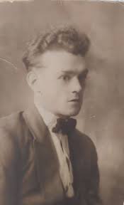 New Hartley Colliery disaster January 1862. Having had this photo for years  my recent research has been successful in identifying the man in the centre  of the photo dressed in a black