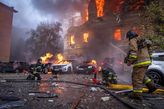 Russia pounds Ukraine, killing 7 and targeting power grid | Daily Pioneer