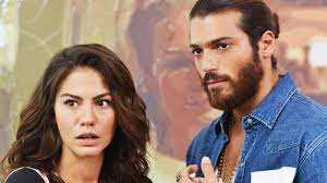 Demet özdemir foto galerilerini gezebilirsiniz. It S Not Your Business Demet Ozdemir Snaps At The Press Because Of Can Yaman Al Bawaba
