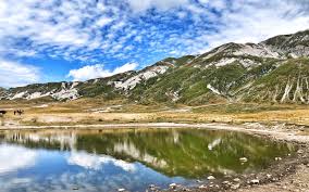 A beautiful hike with mountain bikes, with an high value as far as history and landscape in the southern part of the national park of gran sasso and monti della laga. 5 Esperienze Da Vivere Nel Parco Del Gran Sasso In Abruzzo Oltreilbalcone