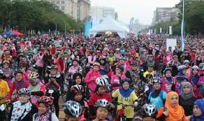 Konvoi berbasikal wanita 2017 keselamatan ketika menunggang basikal. Program Konvoi Basikal Wanita Catat Rekod