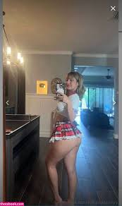 Amariah Morales hot porn videos and galleries