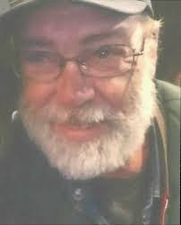 Gavin Bruce's Instagram, Twitter & Facebook