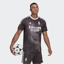 Pharrell has brought back the mythical creature using water colors for a more hazy effect. Adidas Real Madrid Human Race Jersey Black White
