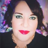 Melanie Moniz's Instagram, Twitter & Facebook