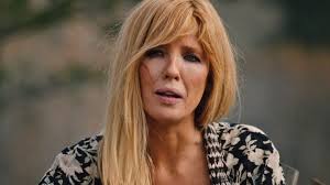 Yellowstone's Kelly Reilly Details The 'Artistry' That Went Into Beth's  Burn Scars