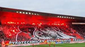 Derby pražských s je nejočekávanějším, nejsledovanějším, nejdiskutovanějším, nejvyhecovanějším zápasem, jaký se u nás hraje. 08 03 2020 Sk Slavia Praha Ac Sparta Praha 1 1 Choreo Pyro Pyrotechnik Support Youtube
