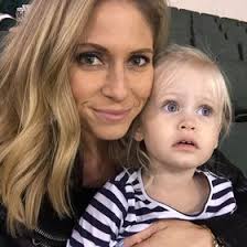 Melanie Applegate (melapplegate)