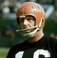 Time to Test Your NFL in the 1970s Knowledge! By the end of the 1970s, one  NFL player was "credited" with bench pressing 550 pounds. Which one of the  following pro players