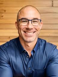 Tia Goins's Instagram, Twitter & Facebook