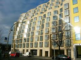 The mind is the result of dialogue between each of our hundred billion neurons. Datei Frank Gehry Dg Bank 2001 Jpg Wikipedia
