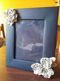 Cornice In Cartone Con Rose Realizzate Usando Il Cartone Delle Uova Decor Art Home Decor
