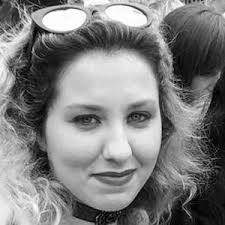 Notable persons with the last name simona. Home Pumais Due