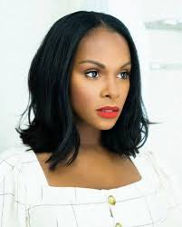 Mecca Dickerson The Celeb MUA Queen