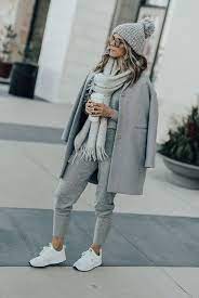 Two Cool Ways To Wear Joggers For Lounging Be Daze Live Winter Fashion Fashion Trends Winter Winter Outfits