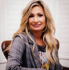 Michelle Forman's Instagram, Twitter & Facebook