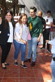 Manisha koirala (born 16 august 1970) is a nepali actress who mainly appears in bollywood, though she has worked in several south indian and her native country's films. Varun Dhawan Manisha Koirala Other Celebs At Childhood Cancer Is Curable Event At Bandra Hd Gallery Social News Xyz