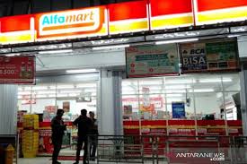 Pt sumber alfaria trijaya, tbk merupakan salah satu perusahaan retail minimarket terkemuka di indonesia pemegang lisensi merek dagang alfamart yang tergabung dalam alfa group (alfamart, alfamidi, lawson, dan+dan). Alfamart Menyumbang 6 000 Kupon Guna Lawan Covid 19 Ini Faktanya Antara News