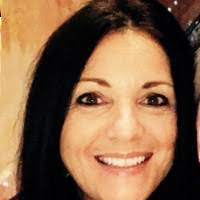 Lynn Mcaleer's Instagram, Twitter & Facebook