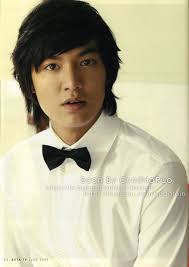 Their desks have since been covered with white cloths. Year 2009 Astatv Magazine Astatvmagazine June 2009 Actorleeminho Leeminho æŽæ•é• Bts F4 Afterstory Ep 1 Lee Min Ho Lee Min Minho