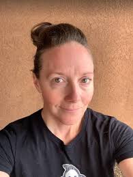 Woman Walks Ahead (2017)