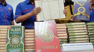 Lebih 5 000 Unit Al Quran Dirampas Pihak Berkuasa Kerana Tidak Dilulus Berita Mediacorp