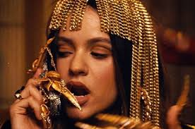 See more of nail's_rosalia on facebook. The Nail Artist Behind Rosalia S Gilded Claws In Aute Cuture Paper