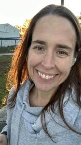 💪 Struggling to fit movement into your busy day? Here are 3 simple tips to  keep you active and feeling great—no matter how hectic life gets:, 1️⃣  Start Small:, Even a 10-minute walk counts! Lace up ...