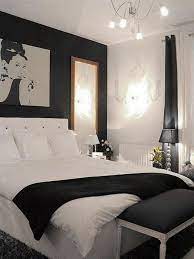 Up your small bedroom's cozy factor with warm, layered lighting. Small Luxurious Bedroom Decor Trendecors