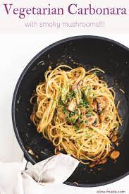 Creamy Vegetarian Carbonara Served With Spaghetti And Smoky Mushrooms Plus A Secret Tip How To Make This Spaghetti Carbonara Rezept Carbonara Rezept Rezepte