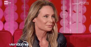 Oggi, sessantasei anni fa, nasceva francesco nuti, grande regista e attore toscano. Annamaria Malipiero La Forza Dell Ex Moglie Di Francesco Nuti A Vieni Da Me Foto Ultime Notizie Flash