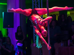 Jennifer lopez and constance wu strip and steal in 'hustlers' trailer. Jennifer Lopez Hustlers Pole Dancing Workout Is Harder Than You Think Insider