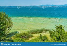 Expedia's hotel search makes booking easy. Jamaica Beach In Sirmione Am Gardasee Fur Sein Schones Smaragdgrunen Wasser Ausgezeichnet Provinz Brescia Lombardei Italien Stockfoto Bild Von Tourist Beruhmt 167968272