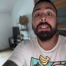 What are the main gas stations in Minnesota and South Dakota?