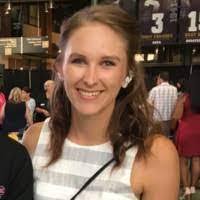 Liz Renner's Instagram, Twitter & Facebook