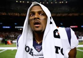 Deshaun Watson Gets Drippy With Iced Out $25K Diamond Chain: Watch