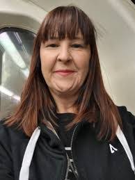 Lisa Maciver's Instagram, Twitter & Facebook