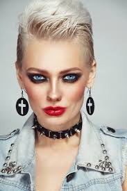 80s Makeup Top Trends To Channel The Decade In 2020 1980s Makeup 80s Makeup 80s Makeup Trends