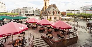 Das personal empfing uns sehr freundlich und gab uns wunderbare zimmer mit blick auf wasser und badeinsel. Restrukturierungsnews Maredo Hussel Paderborn Airport Finance Magazin