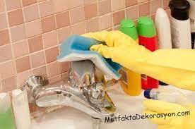 Banyo fayans temizlemede birçok malzeme bulunur. Banyo Fayanslarindaki Kirec Nasil Temizlenir Ev Temizliginin Sirlari