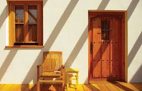 Hausturen Aus Massivholz In Osterreich Rusticatio Turen Und Fenster Haustur Bogenfenster Burg Turen