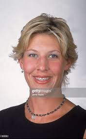 Carrie Wright's Instagram, Twitter & Facebook